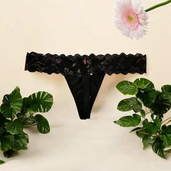 NWT Victoria's Secret Panties - Picture 4 of 4